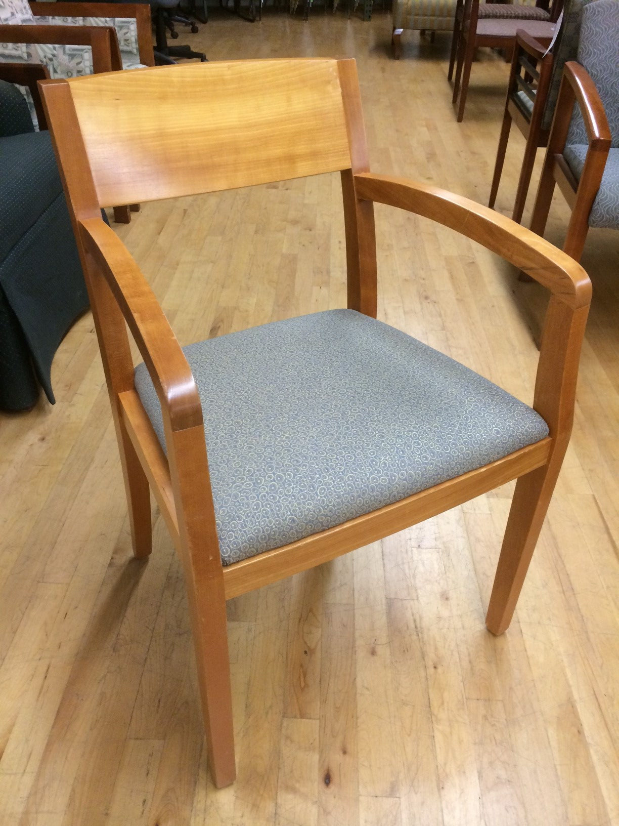 Geiger Collegeville Demi Back Guest Chair