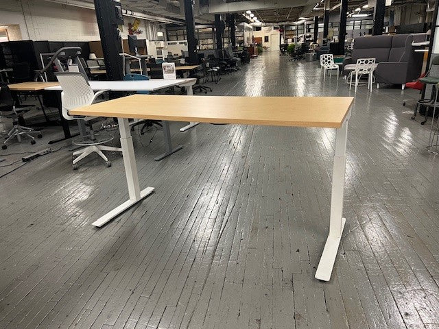 
Height Adjustable Table