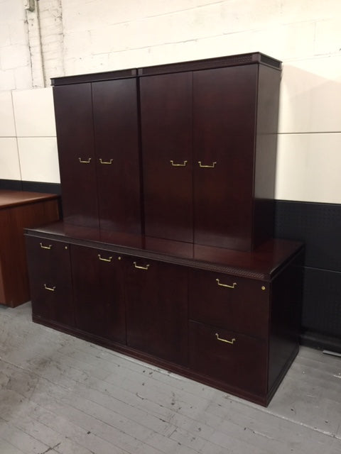 Credenza & Hutch with Decorative Molding