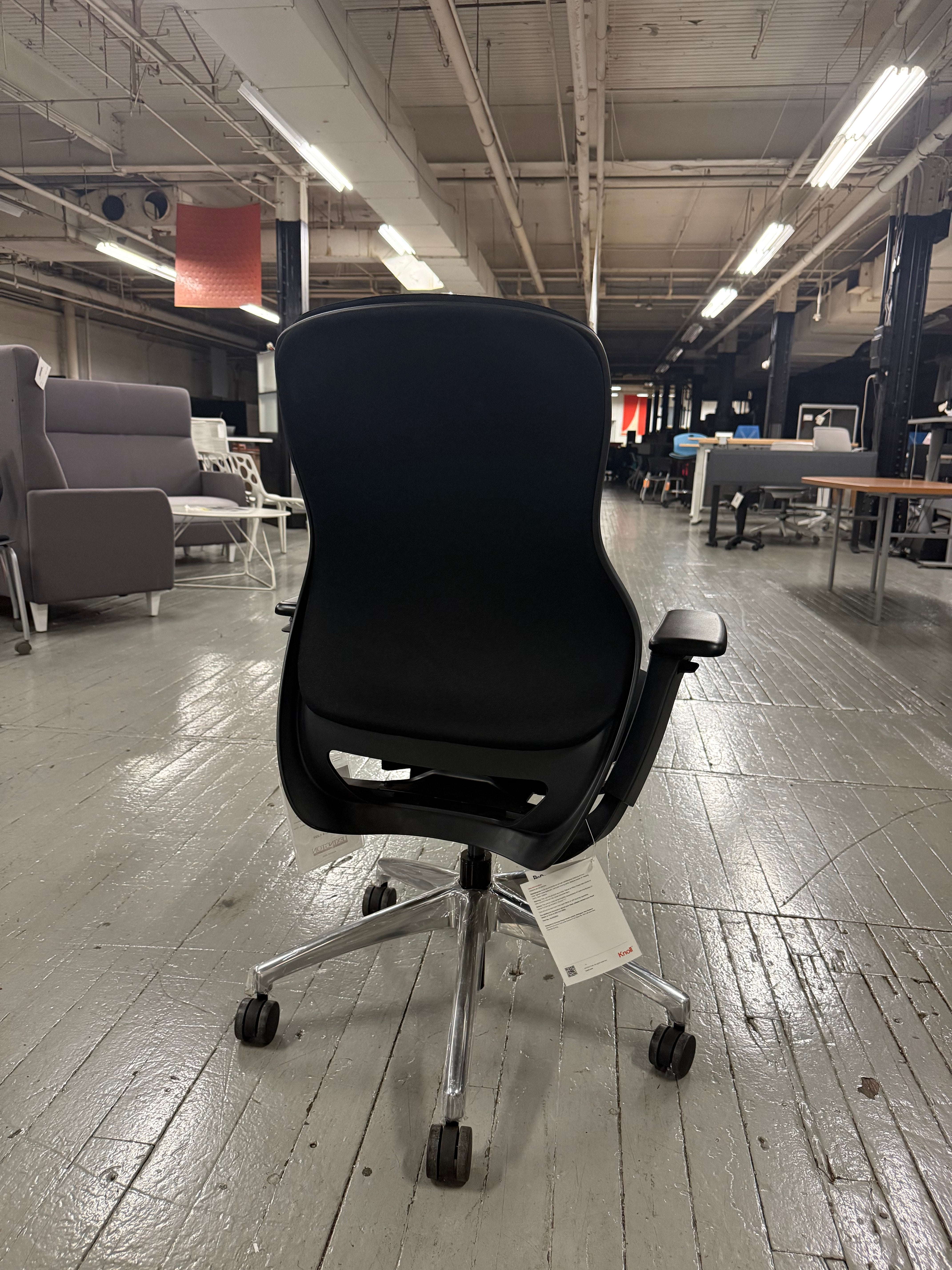 Knoll Regeneration Task chair - i37