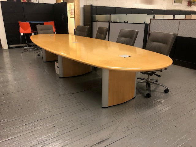 Nienkamper Vox Series Executive Conference Table